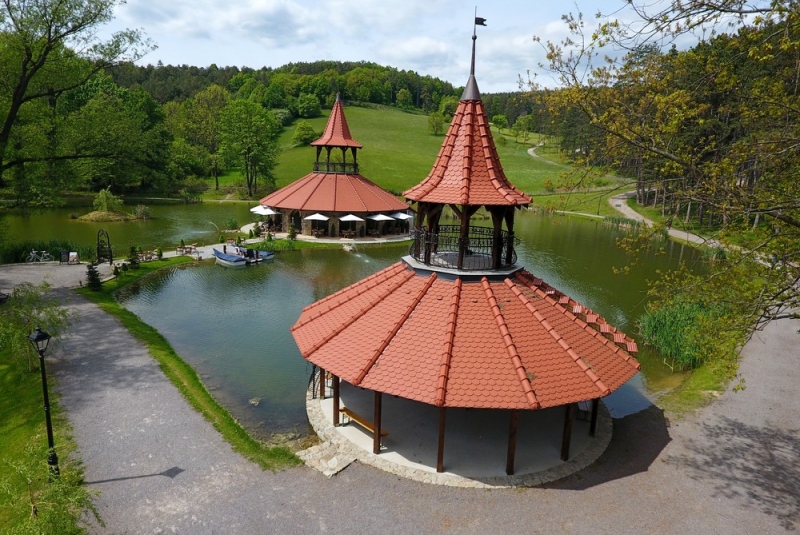 Bašta pri prameni (Bastion near the spring)